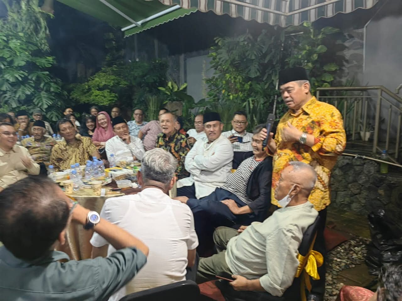 Aktivis di Sekitar Hariman Siregar